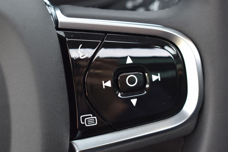 Volvo XC60 T6 Plug-in hybrid AWD Plus Bright | 21''LMV | H&K | Geventileerd leder | 360 Camera | ACC | Trekhaak