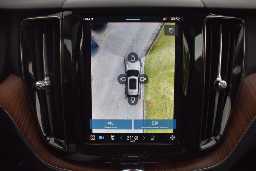 Volvo XC60 T6 Plug-in hybrid AWD Plus Bright | 21''LMV | H&K | Geventileerd leder | 360 Camera | ACC | Trekhaak