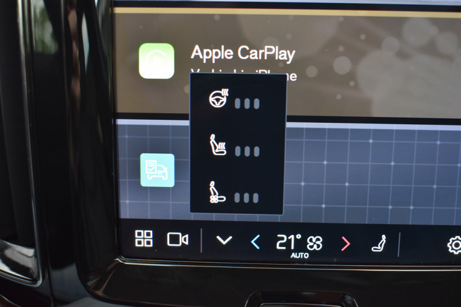 Volvo XC60 T6 Plug-in hybrid AWD Plus Bright | 21''LMV | H&K | Geventileerd leder | 360 Camera | ACC | Trekhaak