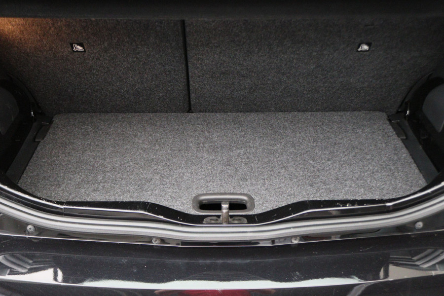 Volkswagen up! 1.0 BMT move up! 5-Deurs, LED, Airco, Bluetooth, DAB, Smartphone Integratie