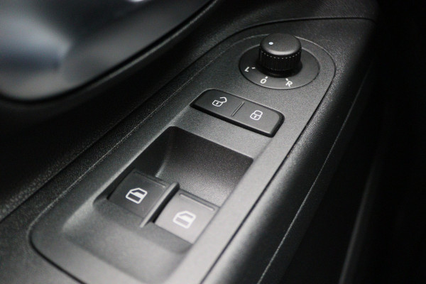 Volkswagen up! 1.0 BMT move up! 5-Deurs, LED, Airco, Bluetooth, DAB, Smartphone Integratie
