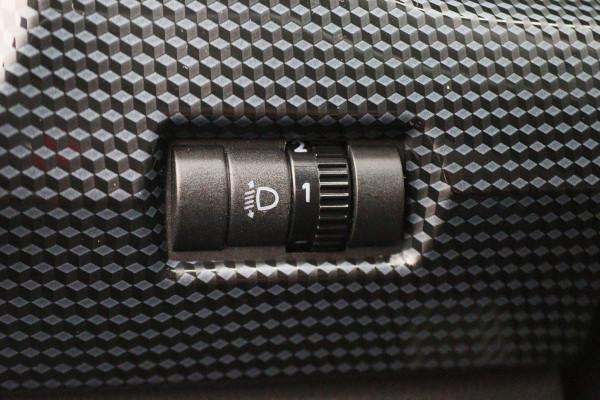 Volkswagen up! 1.0 BMT move up! 5-Deurs, LED, Airco, Bluetooth, DAB, Smartphone Integratie