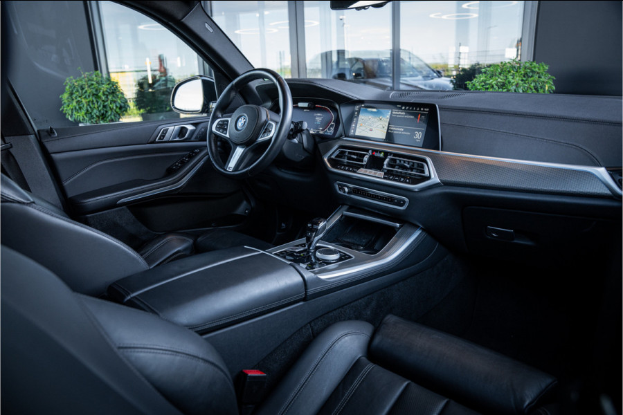 BMW X5 xDrive45e High Executive - M Sport | Panorama | Elek. Trekhaak | 360 Camera | Memory