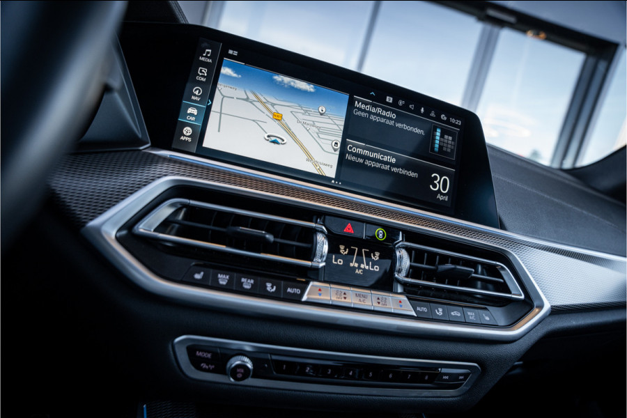 BMW X5 xDrive45e High Executive - M Sport | Panorama | Elek. Trekhaak | 360 Camera | Memory