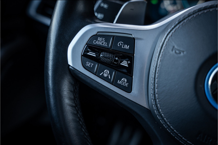 BMW X5 xDrive45e High Executive - M Sport | Panorama | Elek. Trekhaak | 360 Camera | Memory