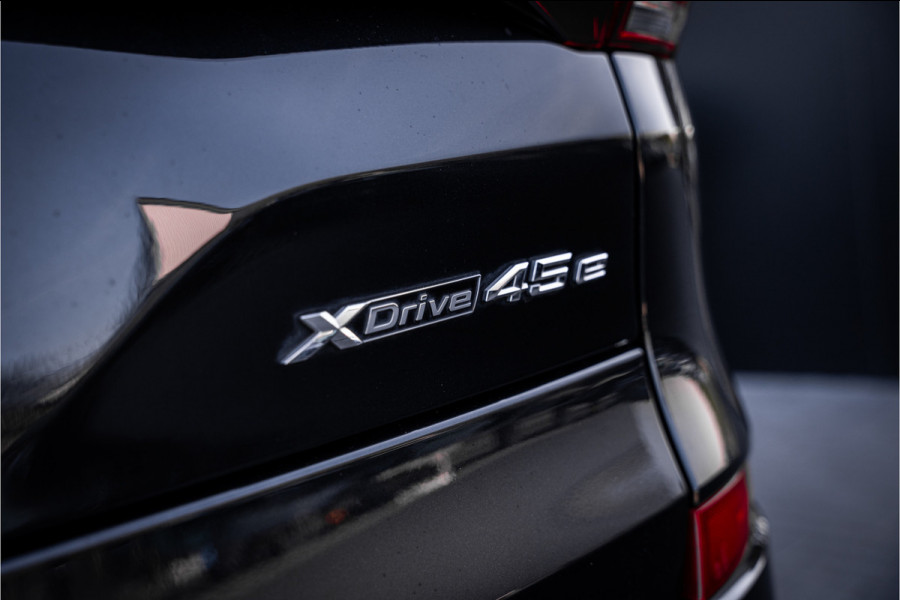 BMW X5 xDrive45e High Executive - M Sport | Panorama | Elek. Trekhaak | 360 Camera | Memory