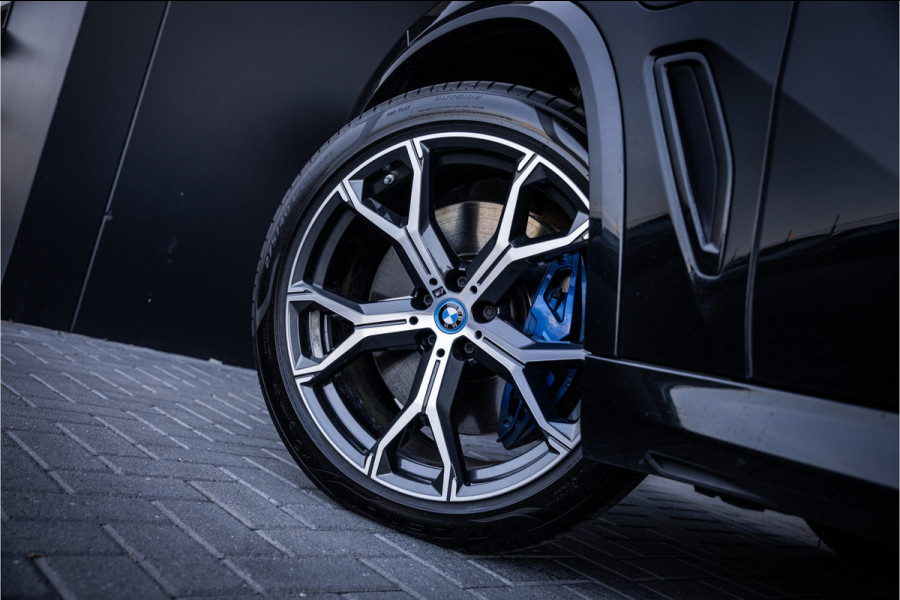 BMW X5 xDrive45e High Executive - M Sport | Panorama | Elek. Trekhaak | 360 Camera | Memory