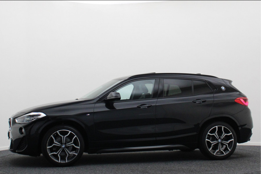 BMW X2 sDrive18i High Executive M Sport Automaat Leer, Panoramadak, LED, Camera, DAB, Afn. Trekhaak, 19"