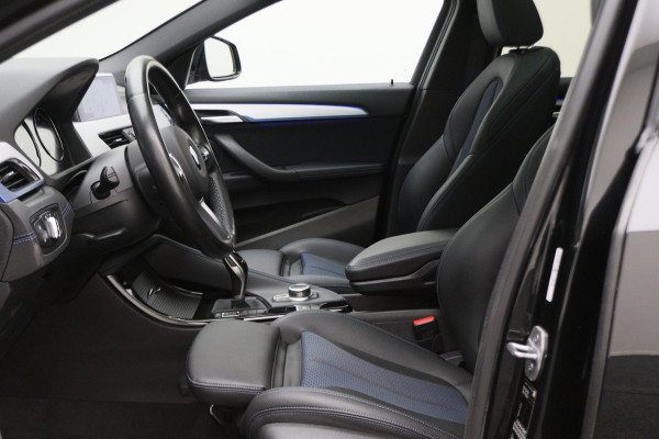 BMW X2 sDrive18i High Executive M Sport Automaat Leer, Panoramadak, LED, Camera, DAB, Afn. Trekhaak, 19"