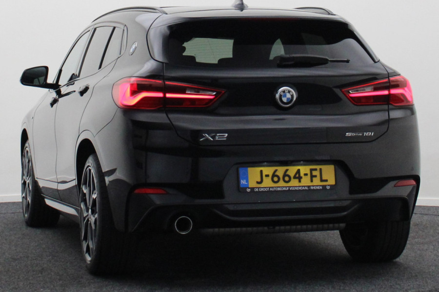 BMW X2 sDrive18i High Executive M Sport Automaat Leer, Panoramadak, LED, Camera, DAB, Afn. Trekhaak, 19"