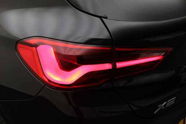 BMW X2 sDrive18i High Executive M Sport Automaat Leer, Panoramadak, LED, Camera, DAB, Afn. Trekhaak, 19"