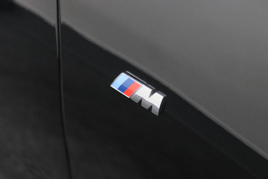 BMW X2 sDrive18i High Executive M Sport Automaat Leer, Panoramadak, LED, Camera, DAB, Afn. Trekhaak, 19"