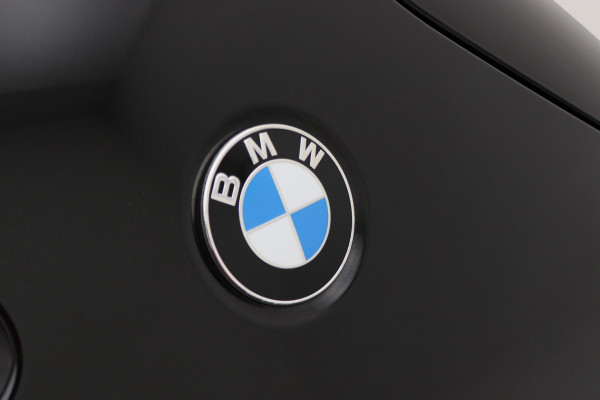 BMW X2 sDrive18i High Executive M Sport Automaat Leer, Panoramadak, LED, Camera, DAB, Afn. Trekhaak, 19"