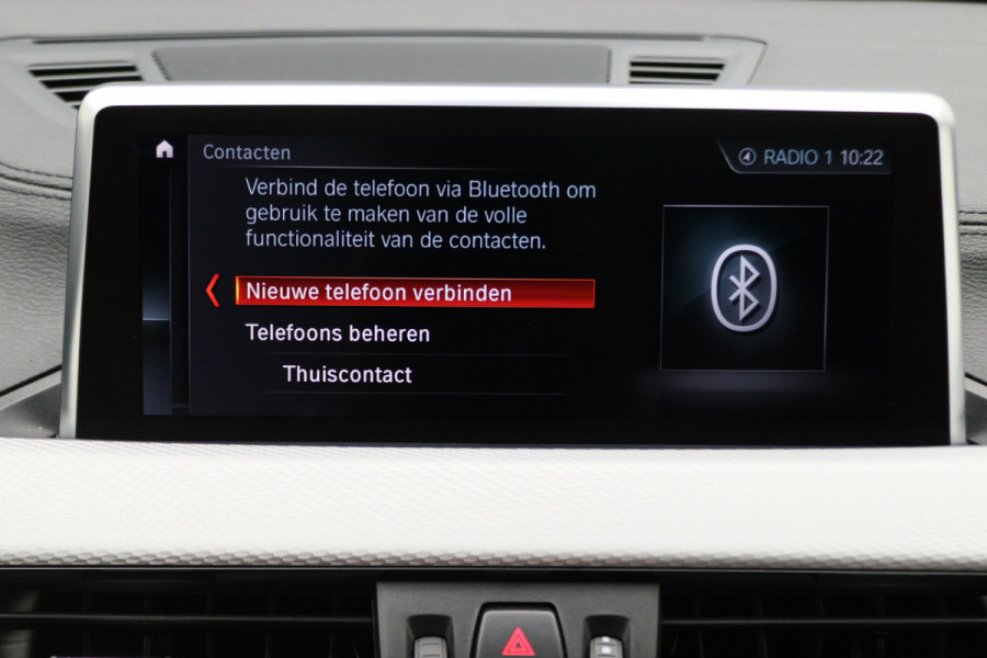 BMW X2 sDrive18i High Executive M Sport Automaat Leer, Panoramadak, LED, Camera, DAB, Afn. Trekhaak, 19"