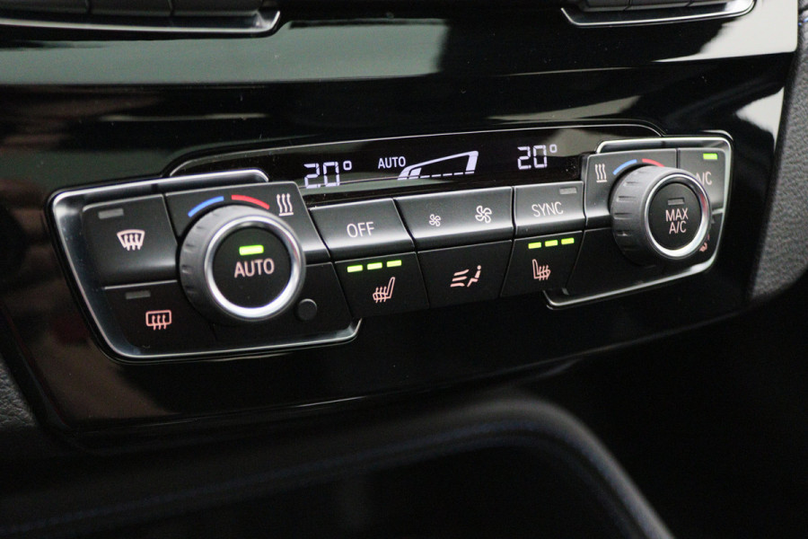 BMW X2 sDrive18i High Executive M Sport Automaat Leer, Panoramadak, LED, Camera, DAB, Afn. Trekhaak, 19"