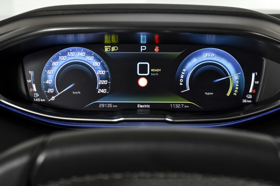Peugeot 3008 1.6 HYbrid 225 Allure Pack Business - Automaat | Dig. Cockpit | Adapt. Cruise | PDC | Camera | NAV + App. Connect | ECC | Elek. Klep | LM 18" | Afn. Trekhaak |