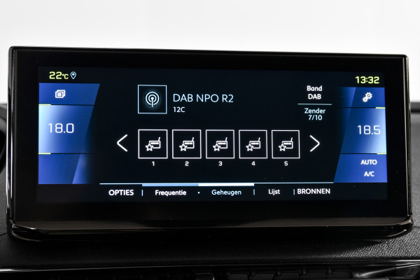 Peugeot 3008 1.6 HYbrid 225 Allure Pack Business - Automaat | Dig. Cockpit | Adapt. Cruise | PDC | Camera | NAV + App. Connect | ECC | Elek. Klep | LM 18" | Afn. Trekhaak |