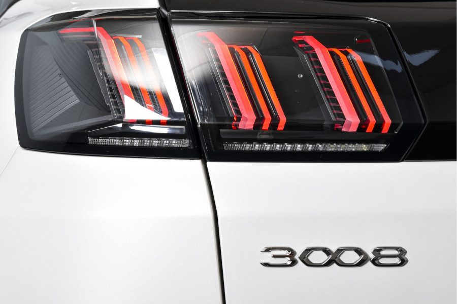 Peugeot 3008 1.6 HYbrid 225 Allure Pack Business - Automaat | Dig. Cockpit | Adapt. Cruise | PDC | Camera | NAV + App. Connect | ECC | Elek. Klep | LM 18" | Afn. Trekhaak |