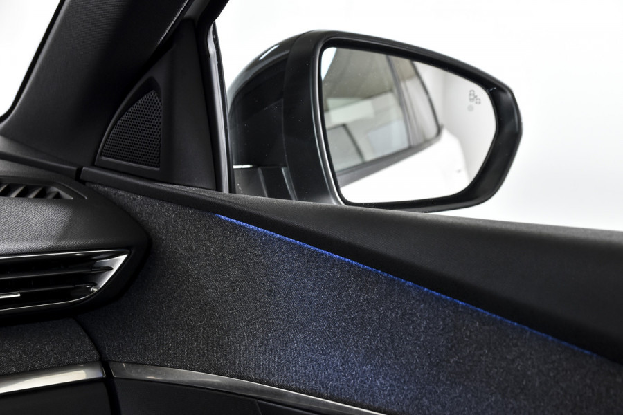 Peugeot 3008 1.6 HYbrid 225 Allure Pack Business - Automaat | Dig. Cockpit | Adapt. Cruise | PDC | Camera | NAV + App. Connect | ECC | Elek. Klep | LM 18" | Afn. Trekhaak |