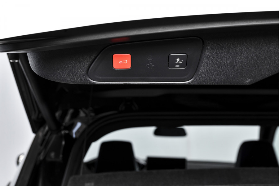 Peugeot 3008 1.6 HYbrid 225 Allure Pack Business - Automaat | Dig. Cockpit | Adapt. Cruise | PDC | Camera | NAV + App. Connect | ECC | Elek. Klep | LM 18" | Afn. Trekhaak |