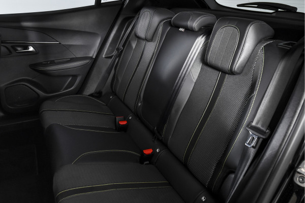 Peugeot 2008 1.2 PureTech 130 PK GT - Automaat | Dig. Cockpit | Adapt. Cruise | PDC | Camera | App. Connect | ECC | DAB | LM 17" | 9966
