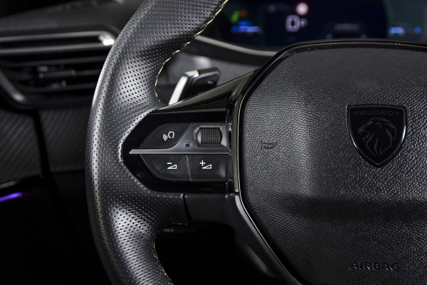 Peugeot 2008 1.2 PureTech 130 PK GT - Automaat | Dig. Cockpit | Adapt. Cruise | PDC | Camera | App. Connect | ECC | DAB | LM 17" | 9966