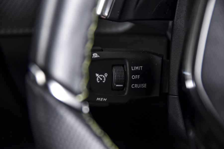 Peugeot 2008 1.2 PureTech 130 PK GT - Automaat | Dig. Cockpit | Adapt. Cruise | PDC | Camera | App. Connect | ECC | DAB | LM 17" | 9966