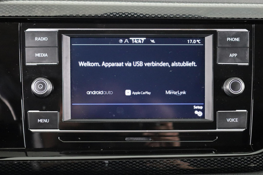 Volkswagen Polo 1.0 TSI Life 95 pk | Verlengde garantie | Navigatie via App | Parkeersensoren | Adaptieve cruise control | LED koplampen |