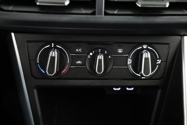Volkswagen Polo 1.0 TSI Life 95 pk | Verlengde garantie | Navigatie via App | Parkeersensoren | Adaptieve cruise control | LED koplampen |
