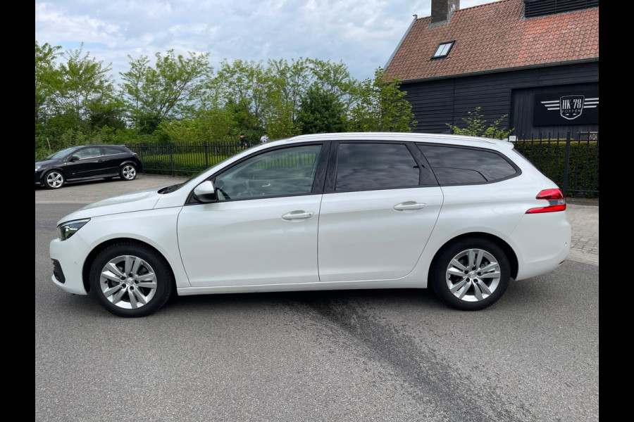 Peugeot 308 SW 1.2 PureTech Blue Lease Executive Panoramdak Navi Led-xenon Pdc