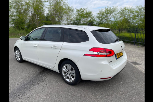 Peugeot 308 SW 1.2 PureTech Blue Lease Executive Panoramdak Navi Led-xenon Pdc