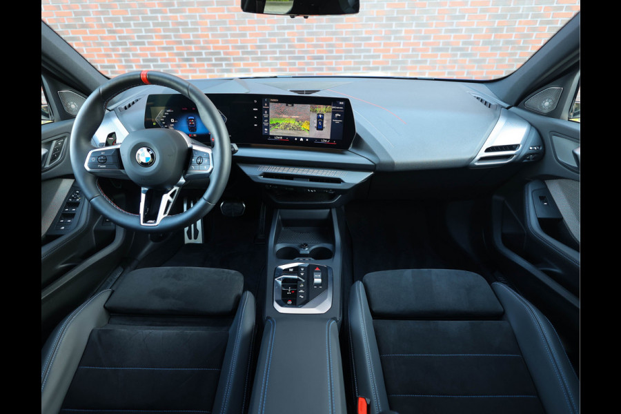 BMW 1-serie M135 xDrive *Individual*Pano*H&K*HUD*