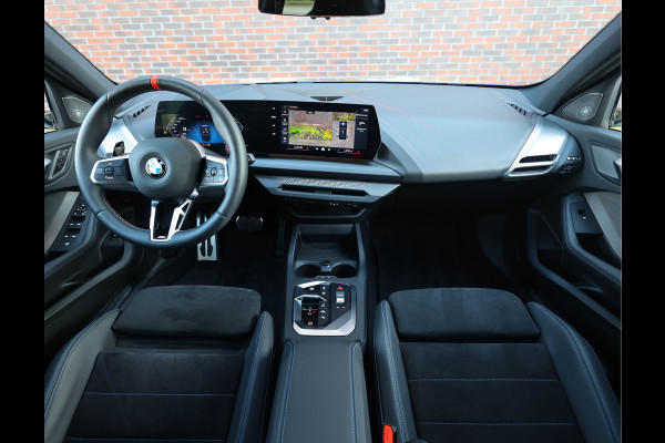 BMW 1-serie M135 xDrive *Individual*Pano*H&K*HUD*