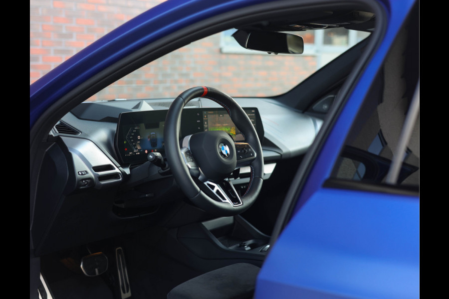 BMW 1-serie M135 xDrive *Individual*Pano*H&K*HUD*