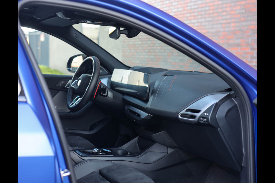 BMW 1-serie M135 xDrive *Individual*Pano*H&K*HUD*