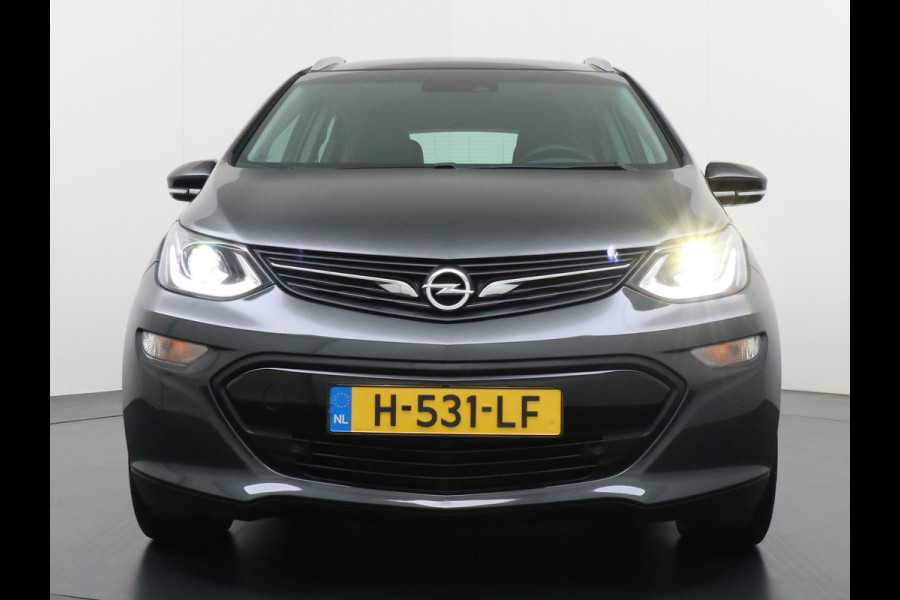 Opel Ampera-E 65kWh Nieuw+Grootste-Accu+garantie-AUG-2031! 204pk AUT. LEER Apple Carplay Android Auto Camera Pdc Dodehoek Ecc Apps Bordherkenn Adapt Parkeersensoren Connected-Service Multimedia WiFi voorber. Business Executive Unieke km stand!