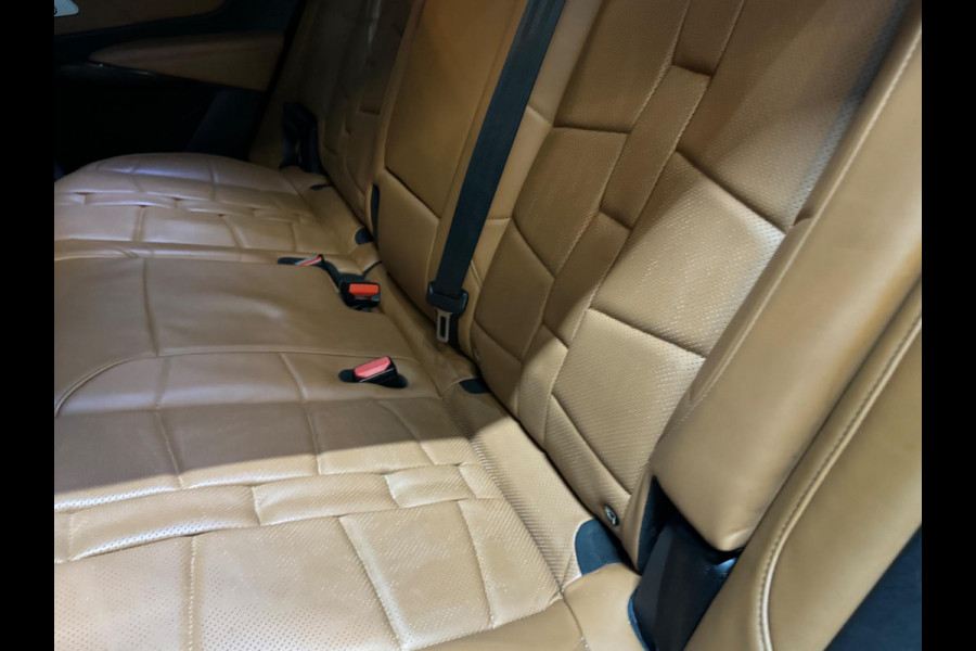 DS 7 Crossback 1.6 PureTech Business Garantie Trekhaak Volleder Stoelkoeling StoelVW CarPlay 360 Memory Blindspot CarPlay Rijklaar