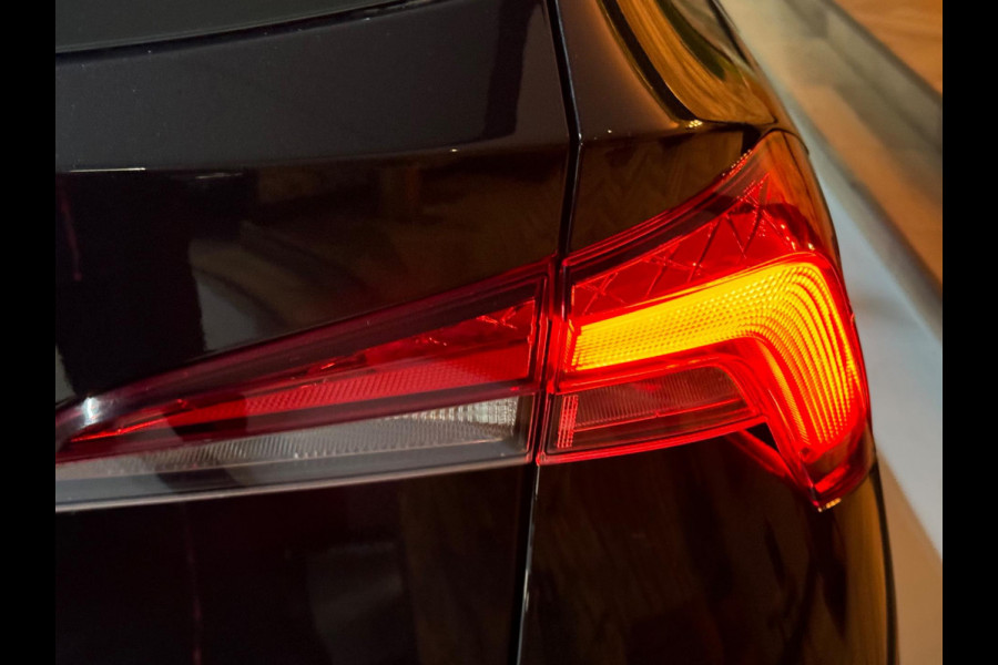 Škoda Kamiq 1.0 TSI Ambition Garantie CarPlay Camera PDC Front Ass Lane Ass Cruise Clima DAB Navi Rijklaar