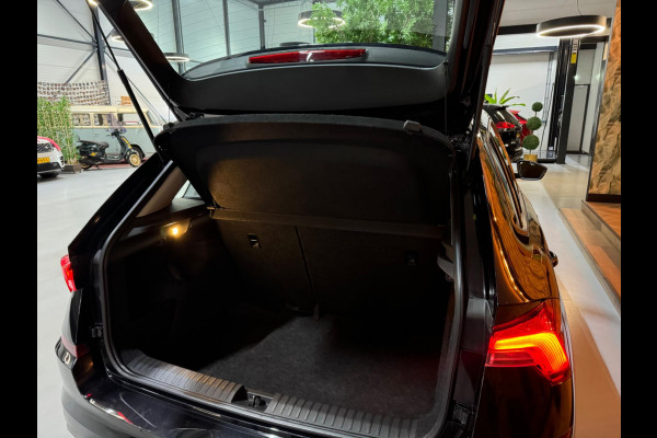 Škoda Kamiq 1.0 TSI Ambition Garantie CarPlay Camera PDC Front Ass Lane Ass Cruise Clima DAB Navi Rijklaar