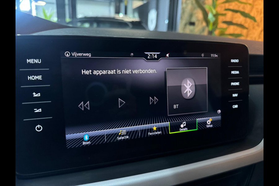 Škoda Kamiq 1.0 TSI Ambition Garantie CarPlay Camera PDC Front Ass Lane Ass Cruise Clima DAB Navi Rijklaar