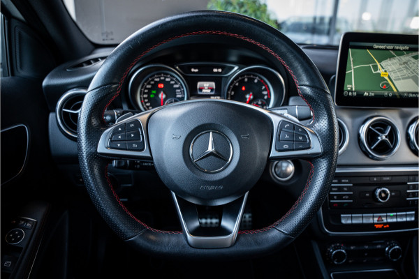 Mercedes-Benz GLA GLA200 Premium Plus - AMG Line | Panorama | Camera | Navi | Stoelverwarming