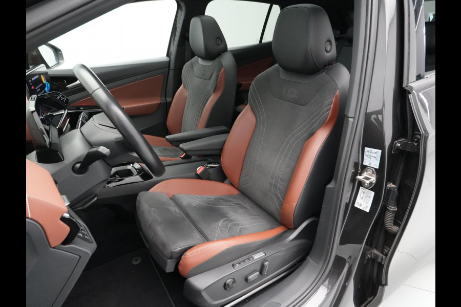Volkswagen ID.4 First Max 77 kWh Panorama Trekhaak 360 Camera HuD Massage  298