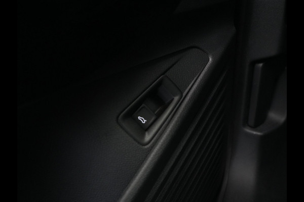 Volkswagen ID.4 First Max 77 kWh Panorama Trekhaak 360 Camera HuD Massage  298