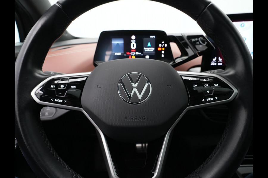 Volkswagen ID.4 First Max 77 kWh Panorama Trekhaak 360 Camera HuD Massage  298