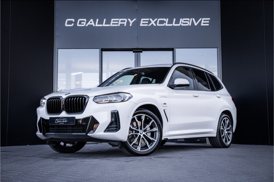 BMW X3 xDrive30e High Executive - M Sport | Panorama | Memory | 360 Camera | Keyless