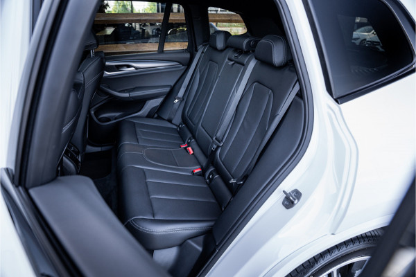 BMW X3 xDrive30e High Executive - M Sport | Panorama | Memory | 360 Camera | Keyless
