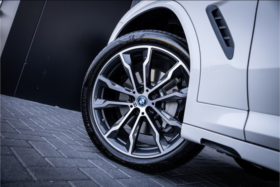 BMW X3 xDrive30e High Executive - M Sport | Panorama | Memory | 360 Camera | Keyless