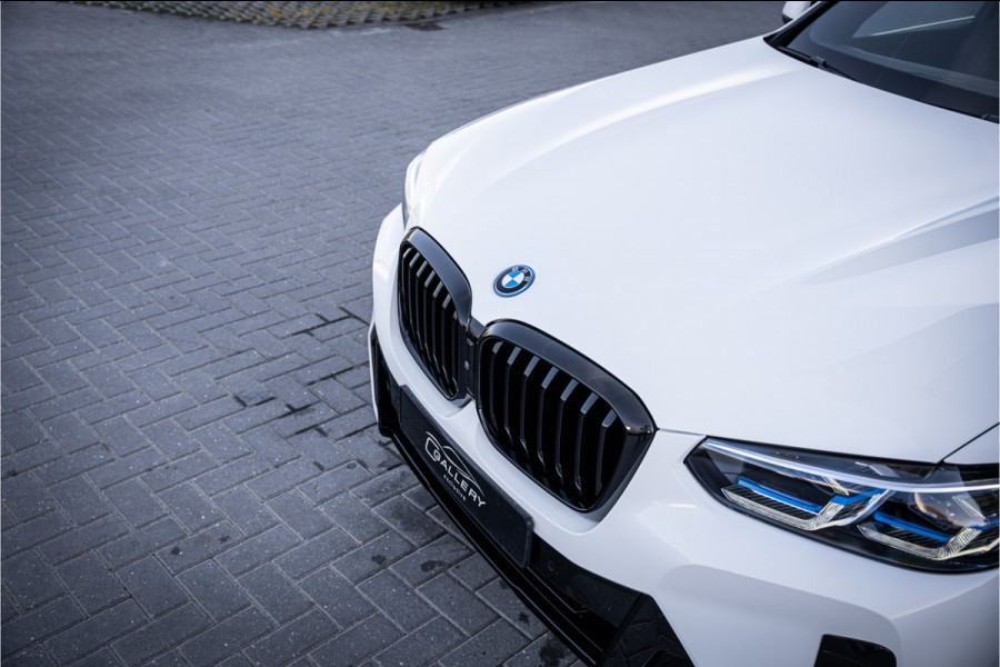BMW X3 xDrive30e High Executive - M Sport | Panorama | Memory | 360 Camera | Keyless