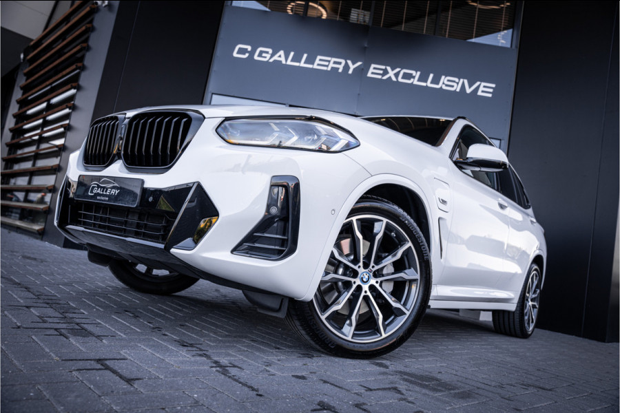BMW X3 xDrive30e High Executive - M Sport | Panorama | Memory | 360 Camera | Keyless