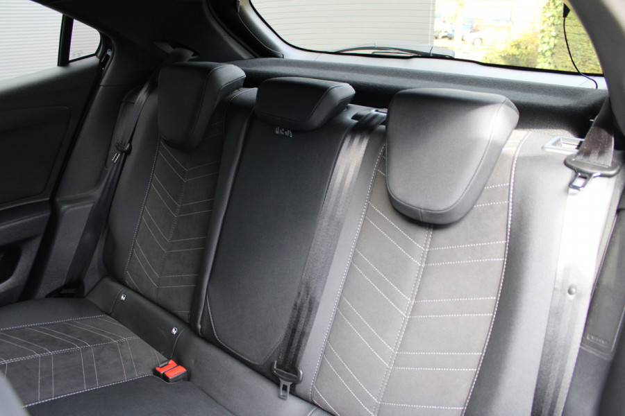 Opel Mokka 1.2T 130PK Ultimate Automaat | Led | Camera | BLIS | Adaptieve Cruise | Keyless | Winterpack